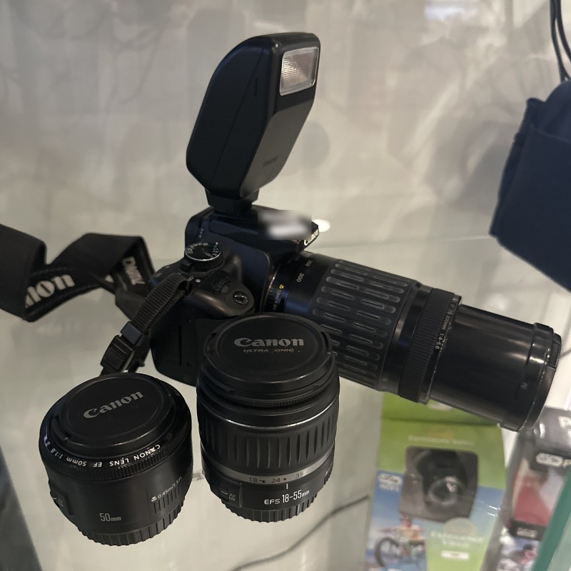 Canon EOS 400D reconditionné avec objectifs 50 mm, 18-55 mm, téléobjectif et flash